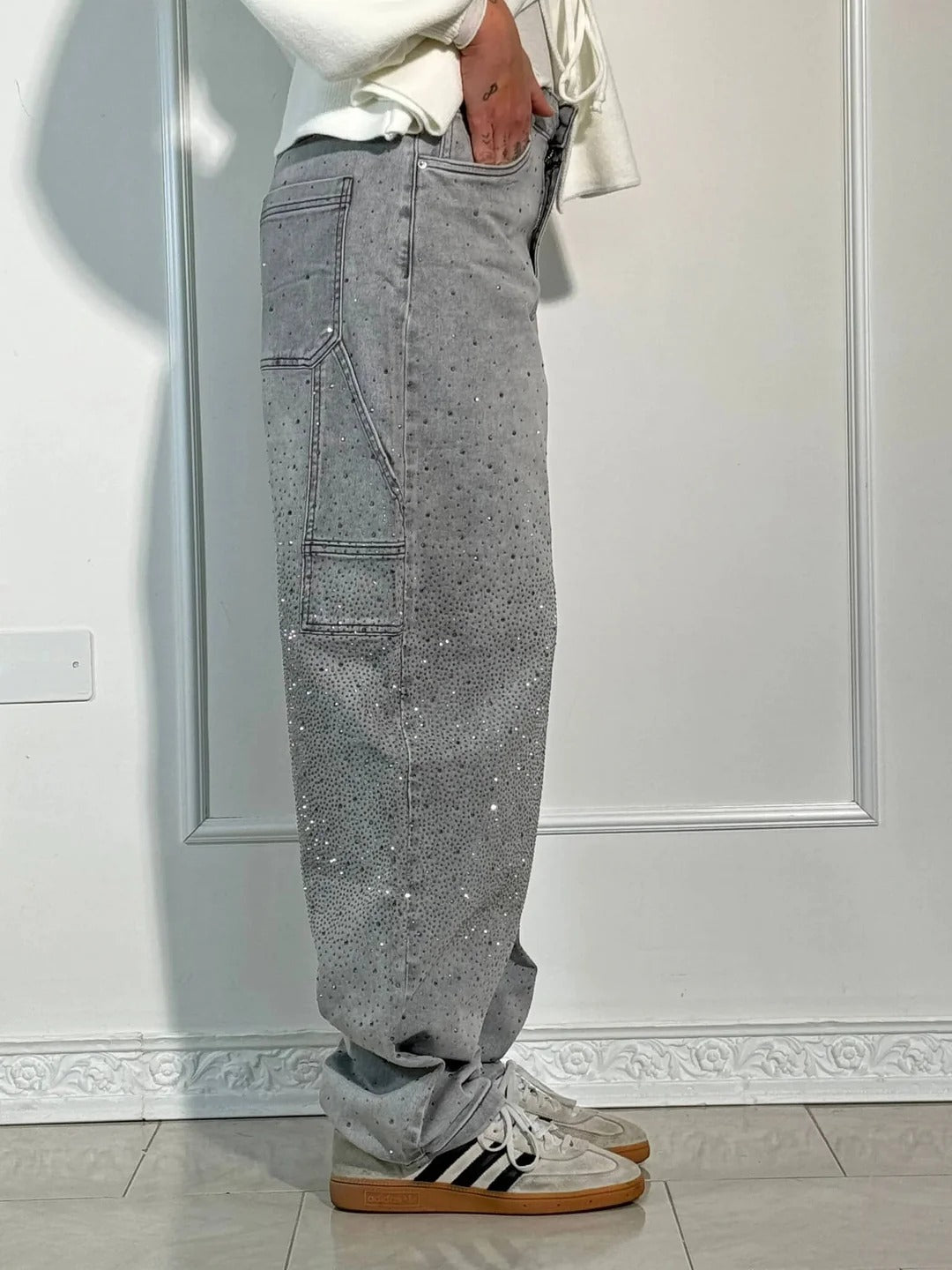 Brillante – Jeans Anchos con Detalles Brillantes